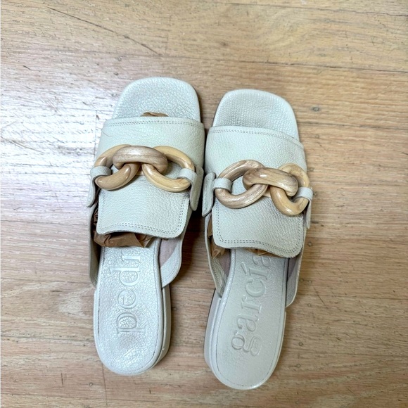 Pedro Garcia Enna Wood Chain Sandal - Picture 4 of 4